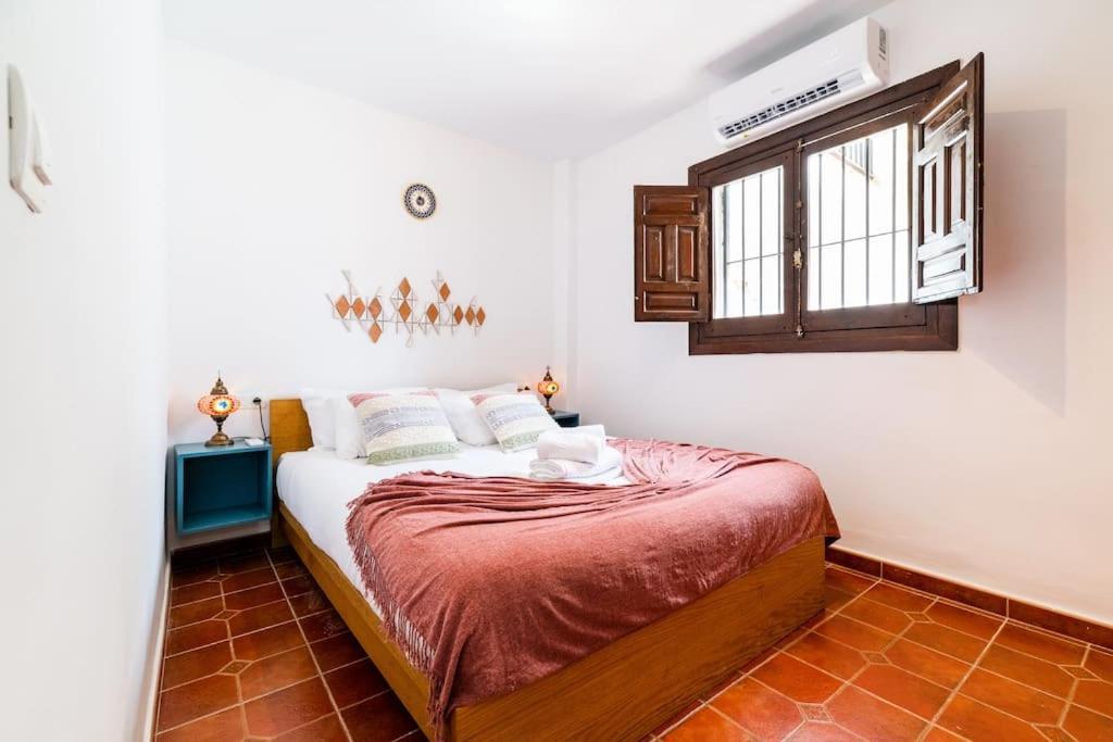 Wekey Homes Albaicin, A Los Pies De La Alhambra Granada Exterior photo